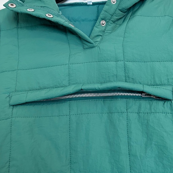 Green Quilted Hooded 1/4 Snap Pullover Jacket - Picture 4 of 5